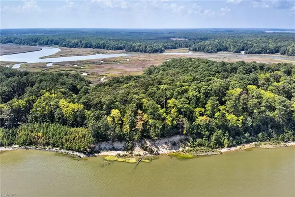 270 Lawnes Neck Drive, Smithfield, VA 23430