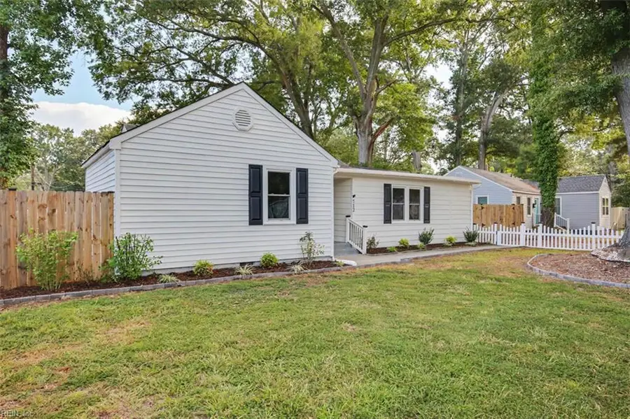 712 Paul Street, Newport News, VA 23605 - #3