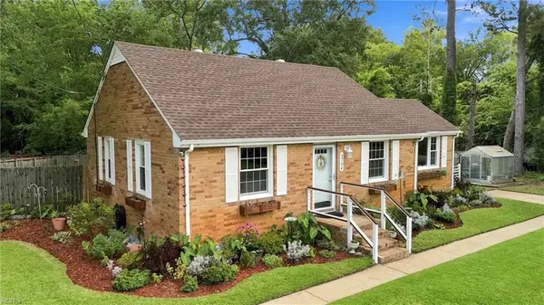2704 Misty Point Road, Chesapeake, VA 23323