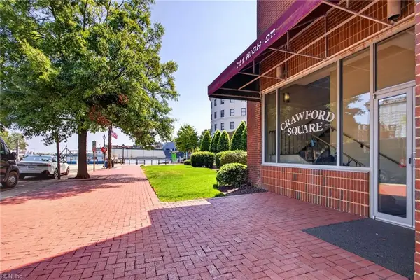 111 High Street #402, Portsmouth, VA 23704