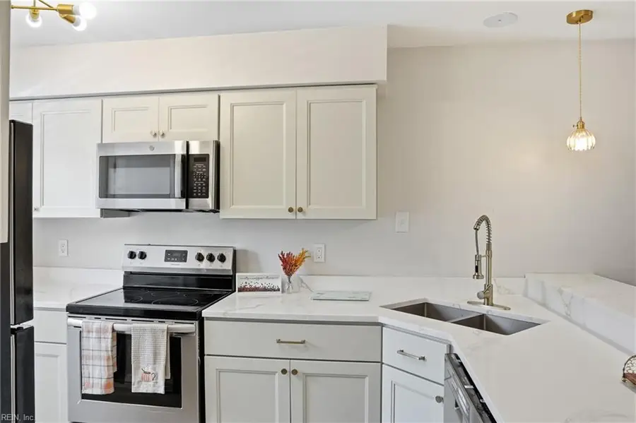 4006 Salem Terrace, Virginia Beach, VA 23456 - #3