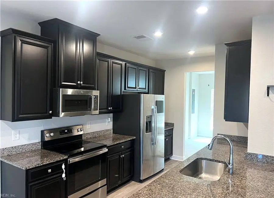 242 Goldenstar Lane, Portsmouth, VA 23701 - #2