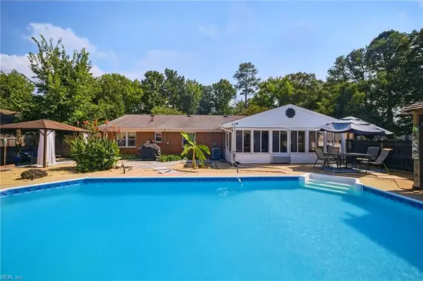 608 Brookside Court, Virginia Beach, VA 23452