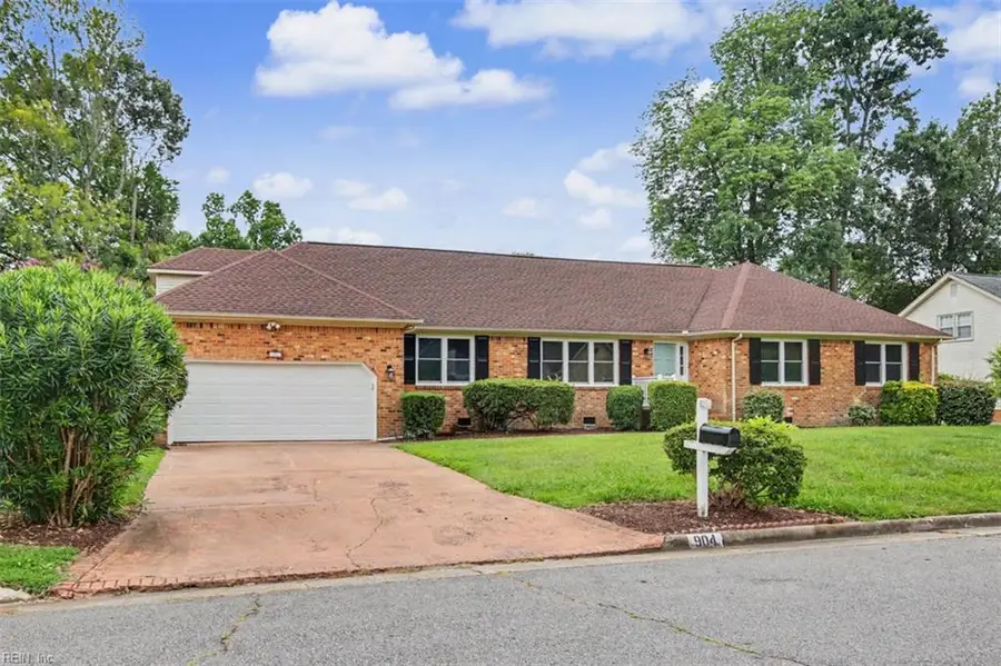 904 Stockbridge Drive, Virginia Beach, VA 23464 - #2