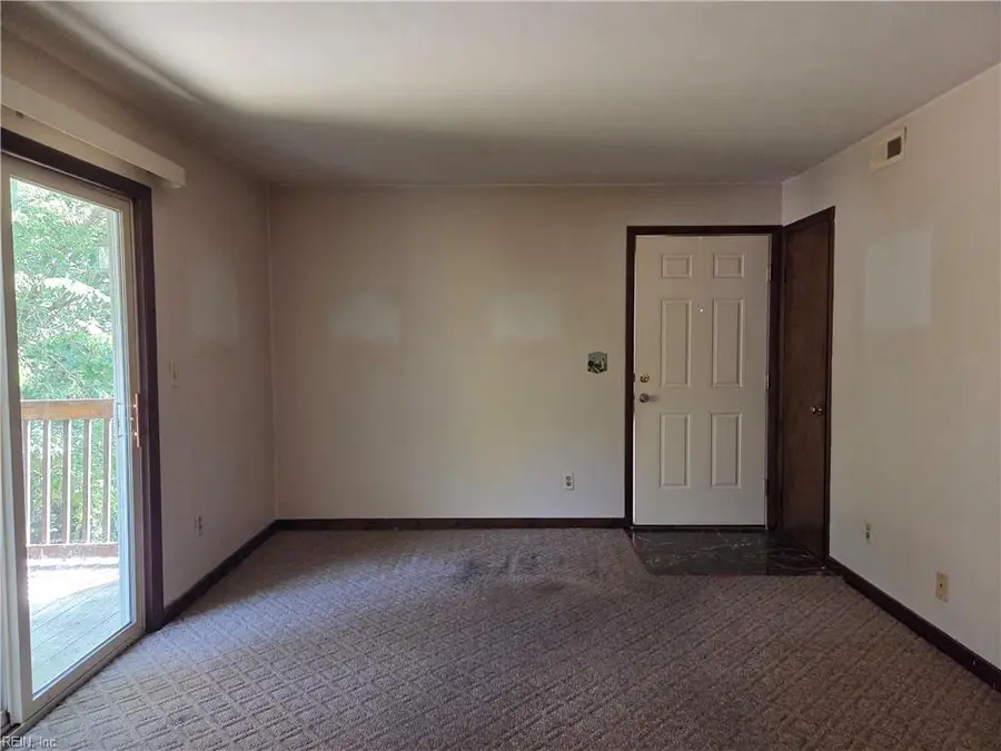 1518 Chela Avenue #D2, Norfolk, VA 23503 - #3