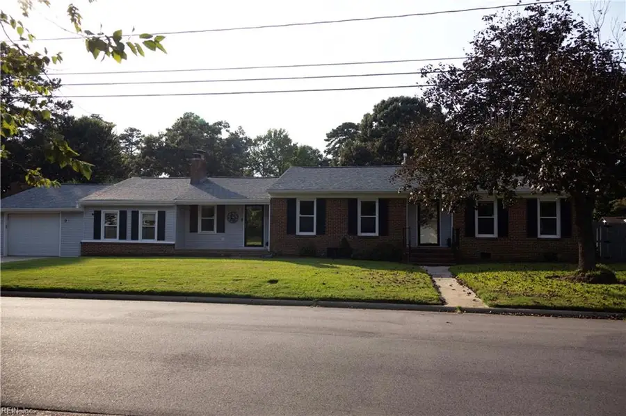 2708 Meadow Drive W, Chesapeake, VA 23321 - #2