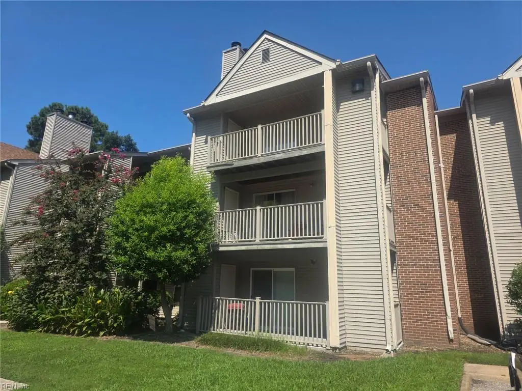 535 Pineland Circle #302, Newport News, VA 23602 - #1