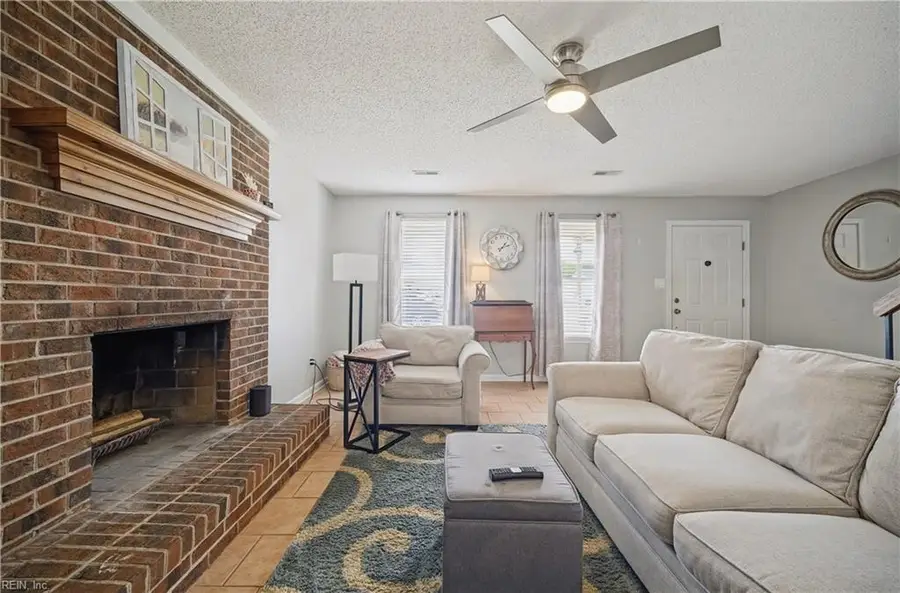 1616 Rechter Court, Virginia Beach, VA 23454 - #3