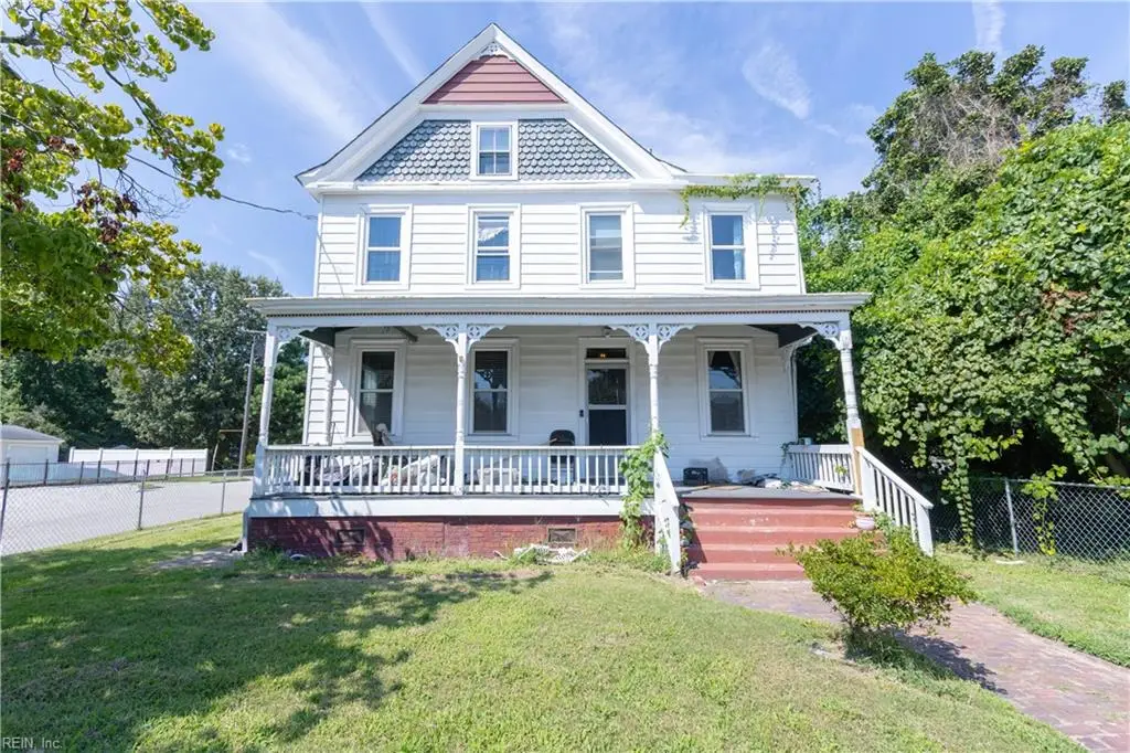901 E Pembroke Avenue, Hampton, VA 23669 - #1