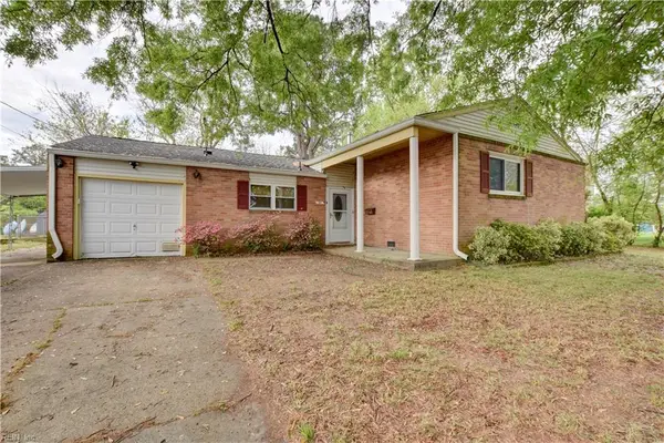 50 Banister Drive, Hampton, VA 23666