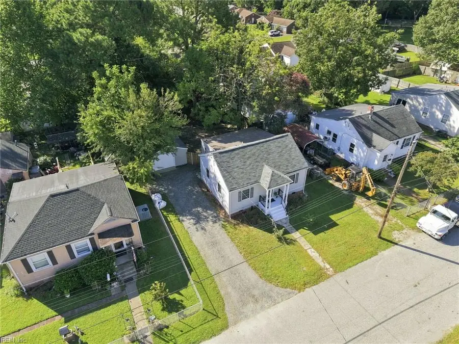18 Cavalier Road, Hampton, VA 23669 - #3