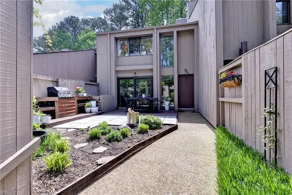 102 Harrops Glen, Williamsburg, VA 23185