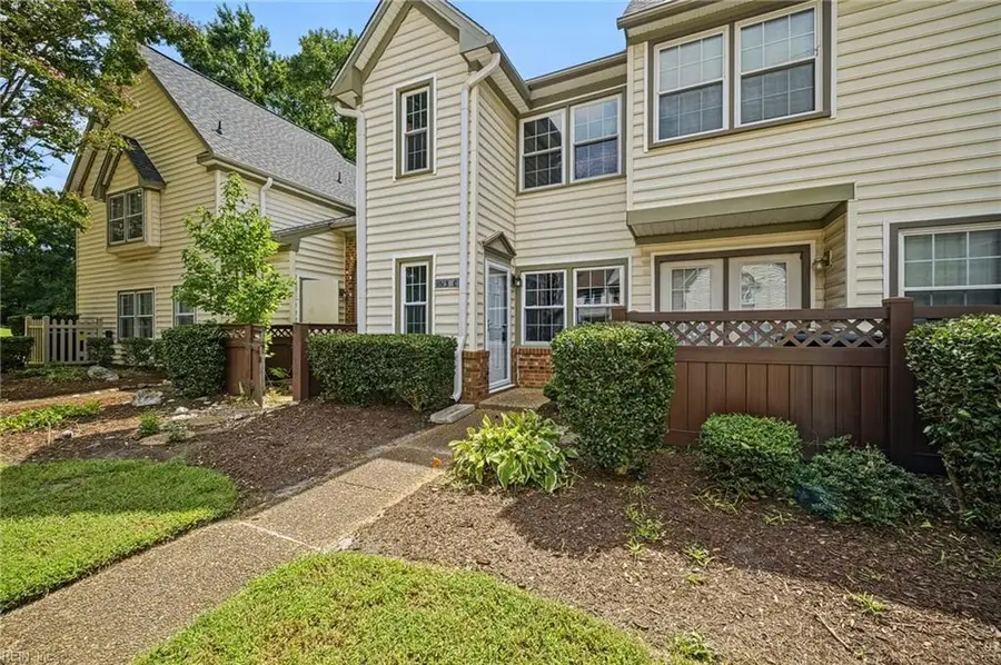 1013 Saint Andrews Way #C, Chesapeake, VA 23320 - #3