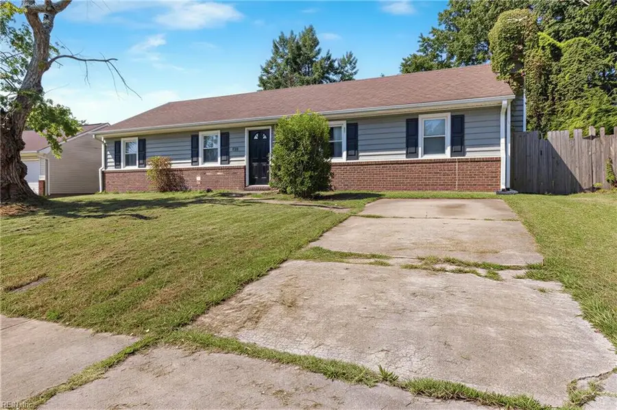 1128 Sir Galahad Drive, Chesapeake, VA 23323 - #2