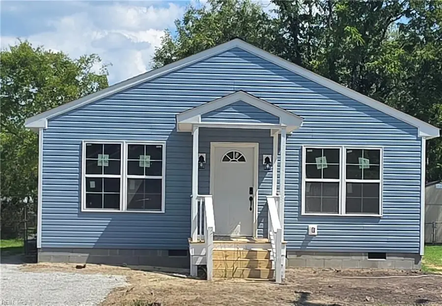 728 Halifax Street, Emporia, VA 23847 - #2