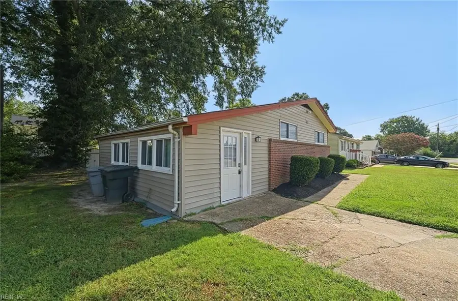 110 Bayhaven Drive, Hampton, VA 23666 - #2