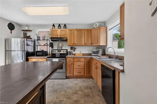 1643 Croyden Rd Road, Norfolk, VA 23503