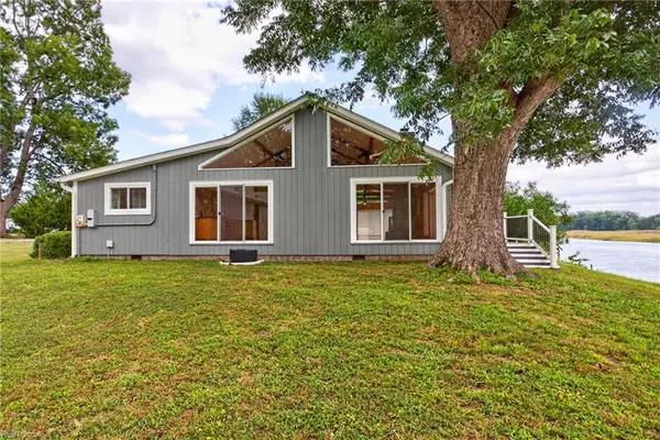 853 Hillpoint Boulevard, Suffolk, VA 23434