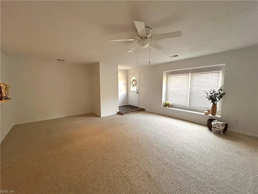 2412 Lake Havasu Court, Virginia Beach, VA 23454 - #3