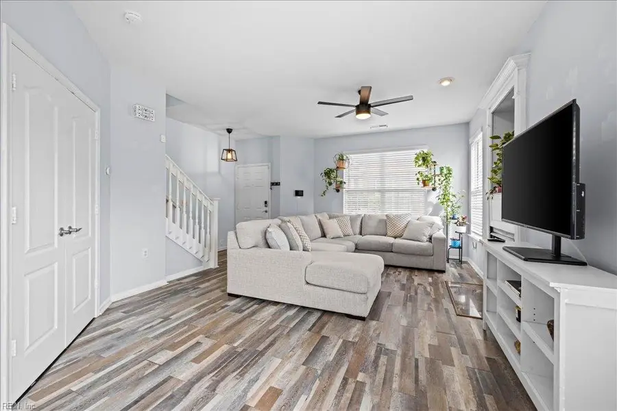 1125 Farrcroft Way, Virginia Beach, VA 23455 - #2