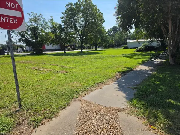 300 15th Street Road, West Point, VA 23181