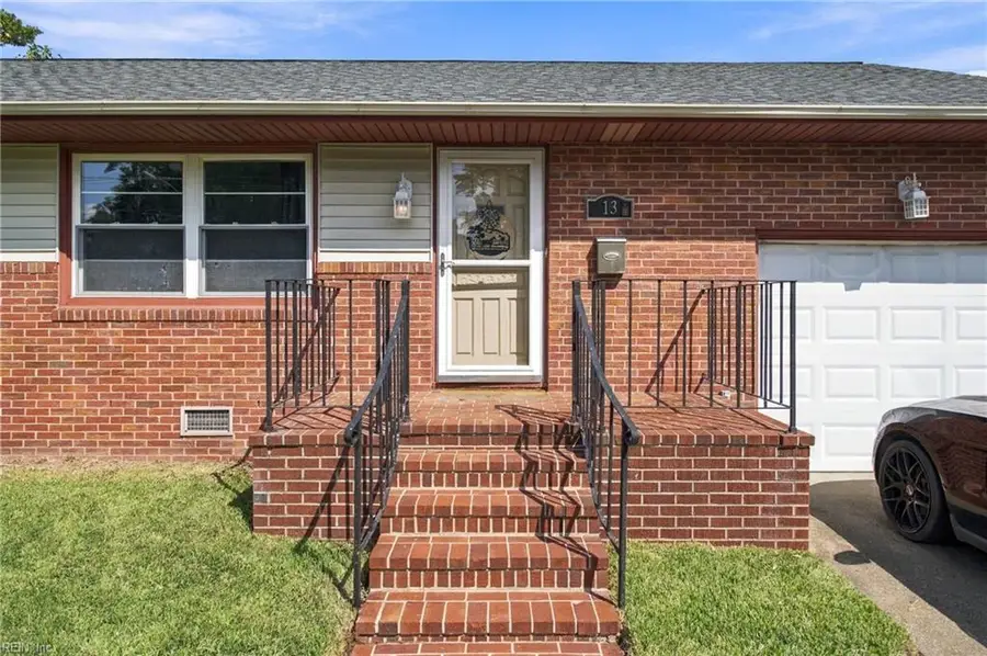 13 Bedford Court, Hampton, VA 23664 - #3