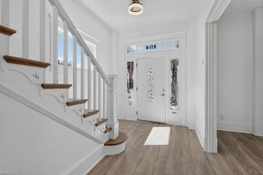 2114 Chestnut Avenue, Newport News, VA 23607 - #3