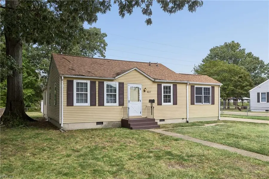 807 Paul Street, Newport News, VA 23605 - #3