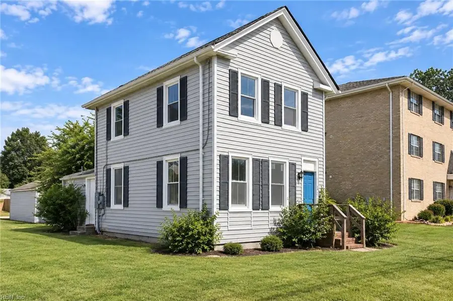 607 E Pembroke Avenue, Hampton, VA 23669 - #2