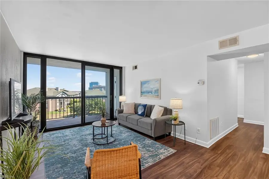 3288 Page Avenue #513, Virginia Beach, VA 23451 - #3