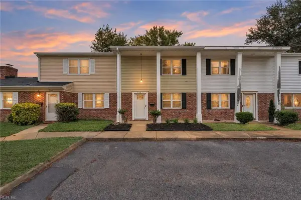 804 S Grosvenor Court, Virginia Beach, VA 23462