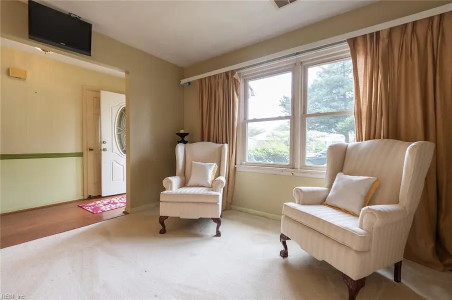 936 Parkland Ln Lane, Virginia Beach, VA 23464 - #2