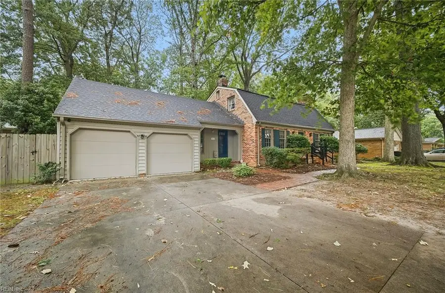533 Heather Dr Drive, Virginia Beach, VA 23462 - #2