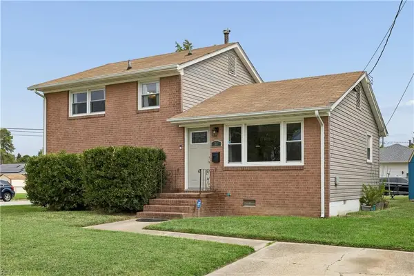 30 Briarwood Drive, Hampton, VA 23666