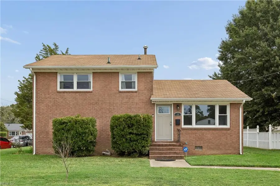 30 Briarwood Drive, Hampton, VA 23666 - #2