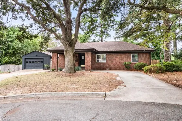 8801 Commodore Overlook Drive, Norfolk, VA 23503