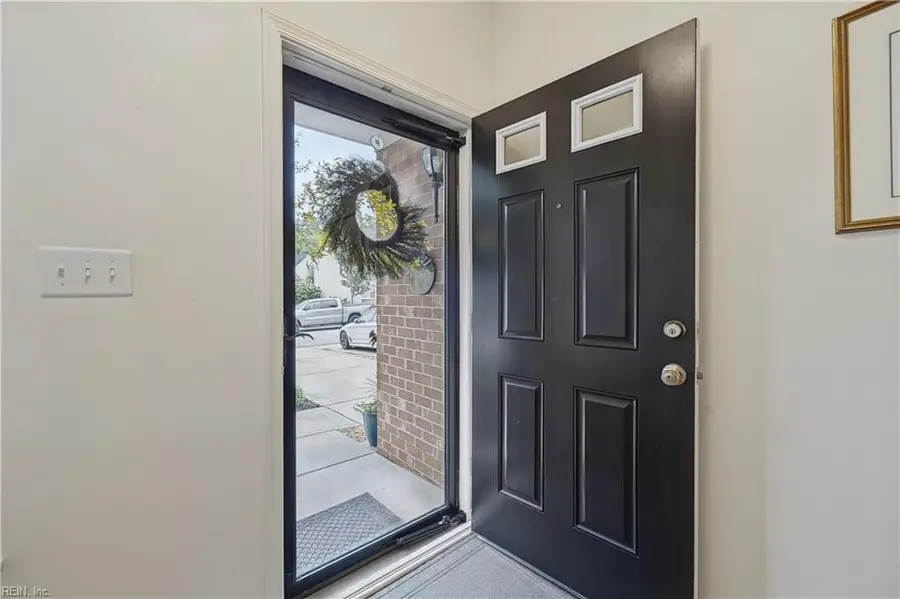 100 Alanna Court, Yorktown, VA 23690 - #2