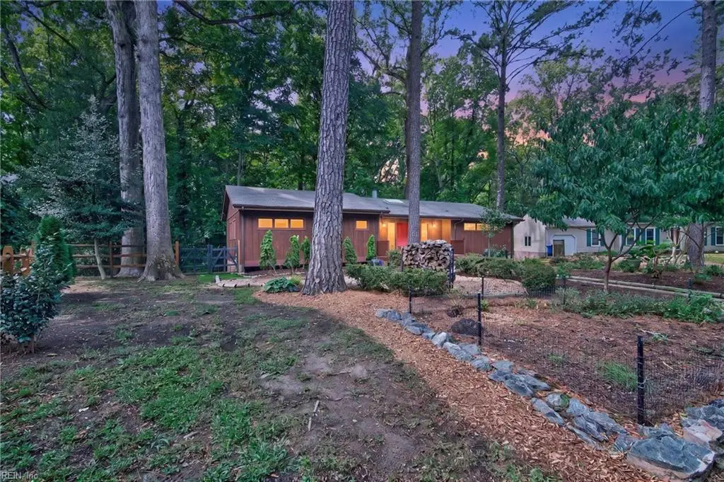 204 Graves Circle, Newport News, VA 23602 - #1