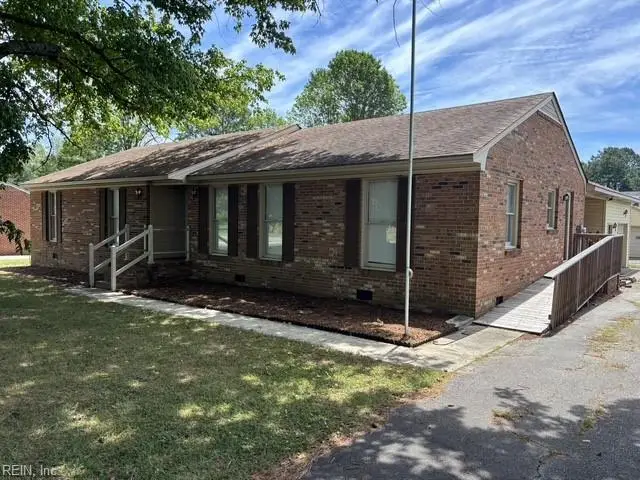 401 Fairview Drive, Franklin, VA 23851 - #1