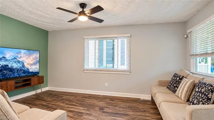 1225 Jackson Avenue, Chesapeake, VA 23324 - #3