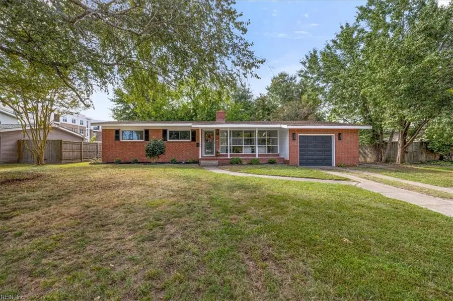 321 Caren Drive, Virginia Beach, VA 23452 - #2