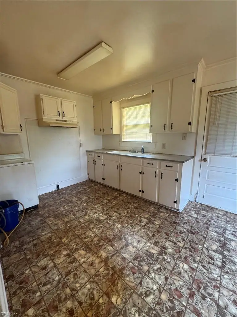 27076 Dogwood Bend Road, Franklin, VA 23851 - #2