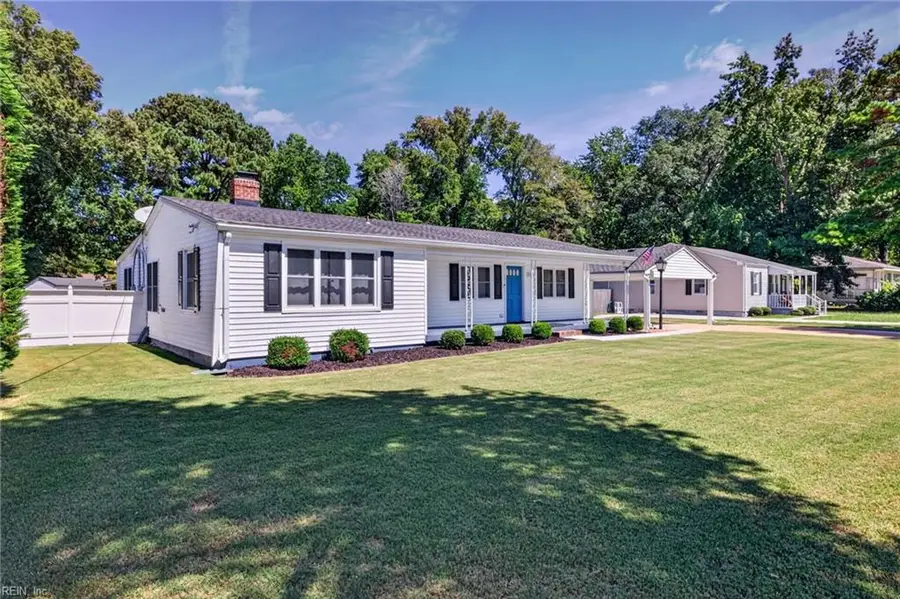 220 Marion Drive, Chesapeake, VA 23322 - #2