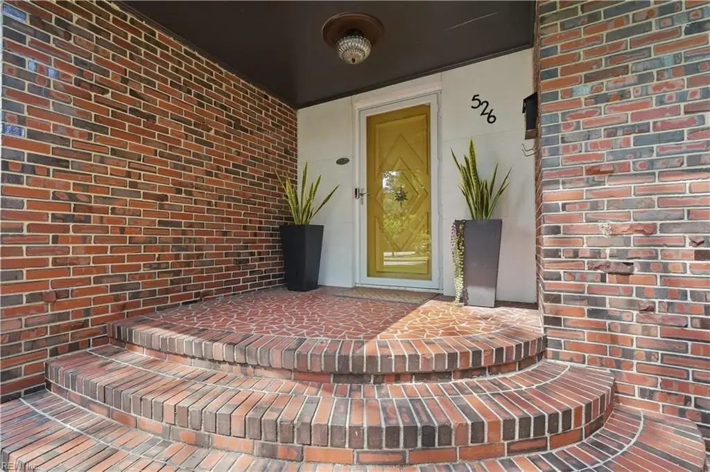 526 Butterworth Street, Norfolk, VA 23505 - #1