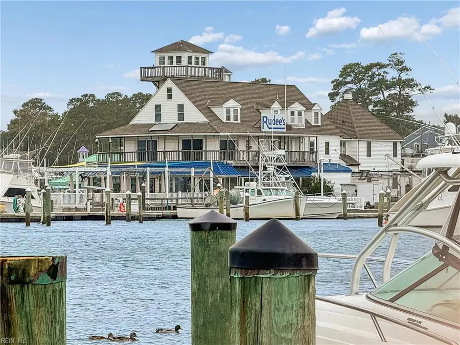 423 Harbour Point #306, Virginia Beach, VA 23451 - #3