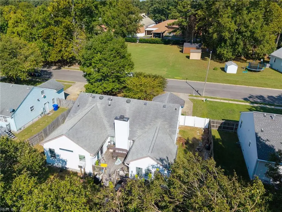 9 Baywood Lane, Portsmouth, VA 23701 - #3