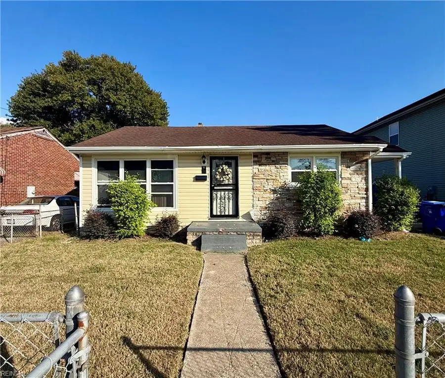 2304 Hanson Avenue, Norfolk, VA 23504 - #2