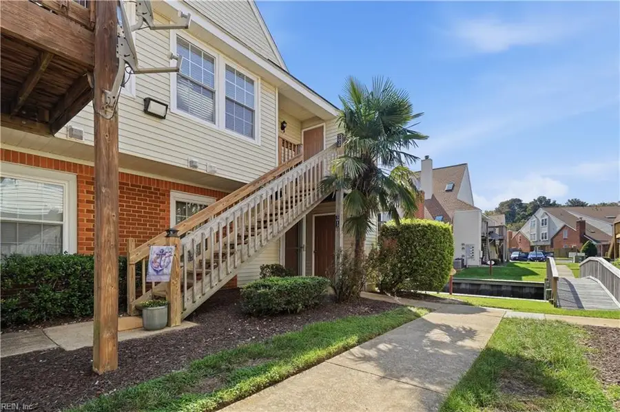 5029 Gatehouse Way, Virginia Beach, VA 23455 - #2