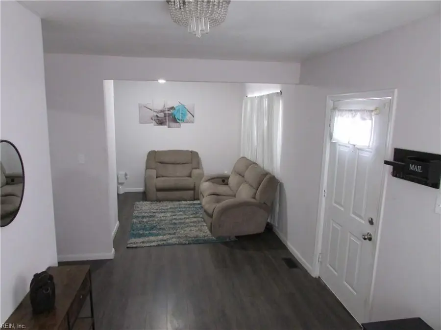 609 Rockingham Street, Norfolk, VA 23523 - #3