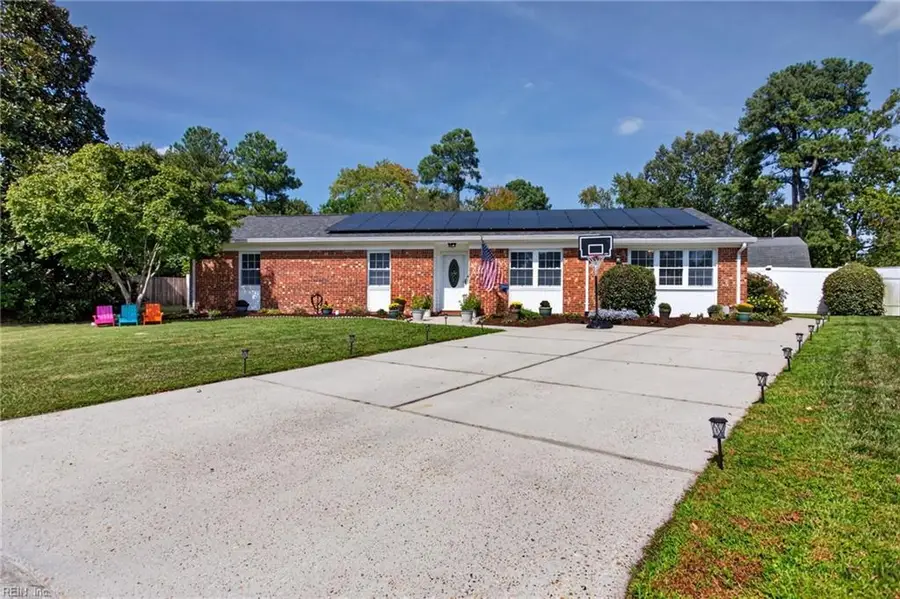444 Beverly Place, Virginia Beach, VA 23452 - #2